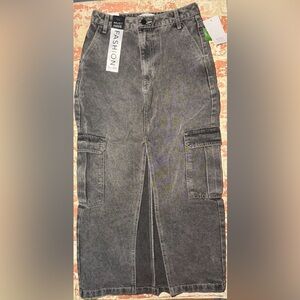 love, Fire Gray Cargo Skirt **SIZE 3